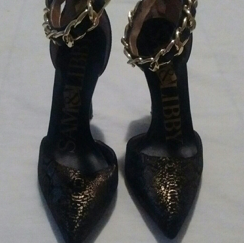 Like New! Sam Libby Gold Chain Pumps